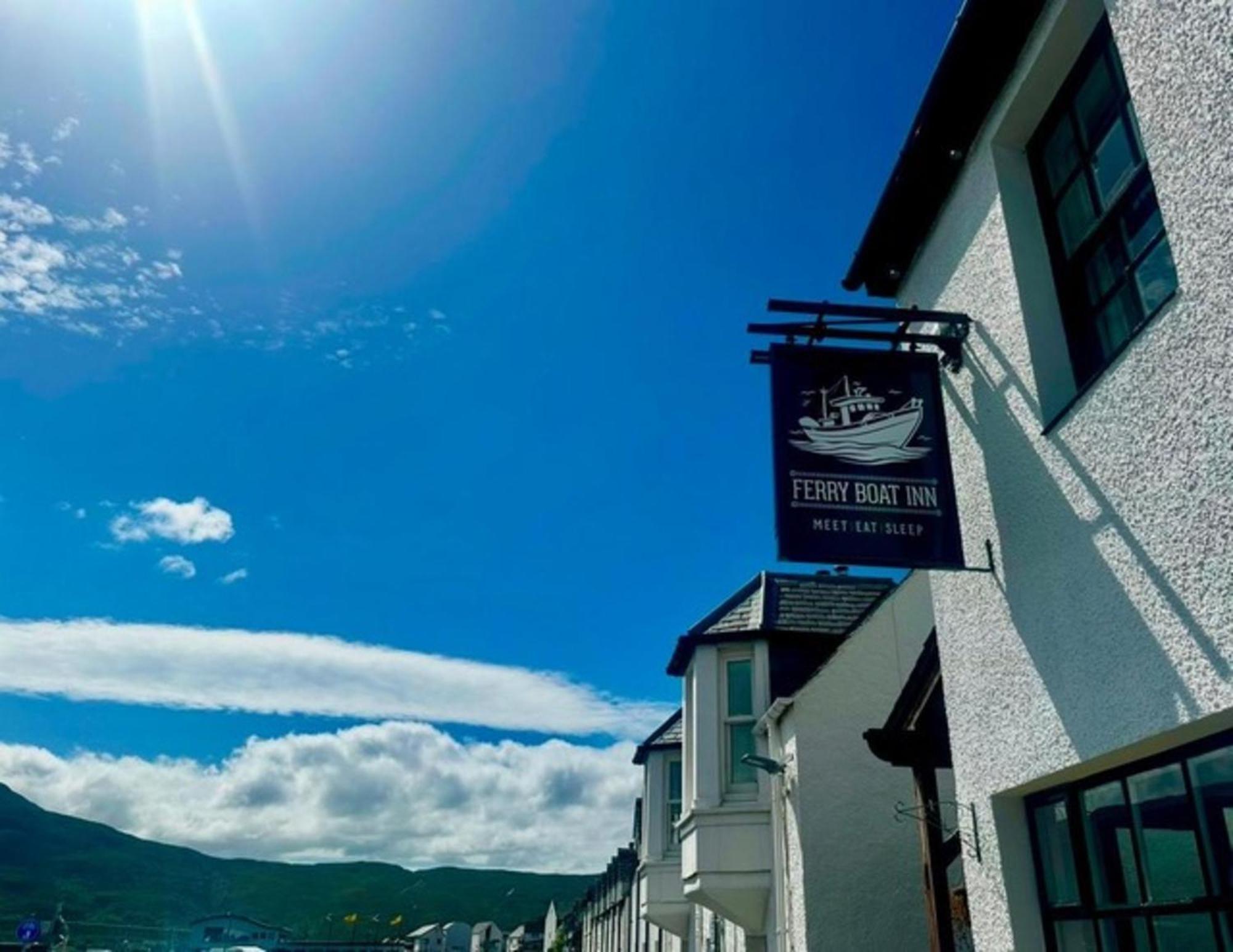 The Ferry Boat Inn Ullapool Exterior foto